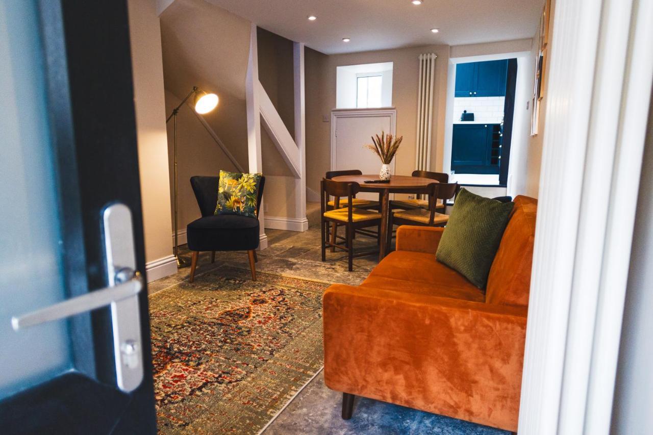 Cathys Cottage, Sun Trap Patio, Modern 3 Bed, Central, Parking Crewkerne Exterior foto