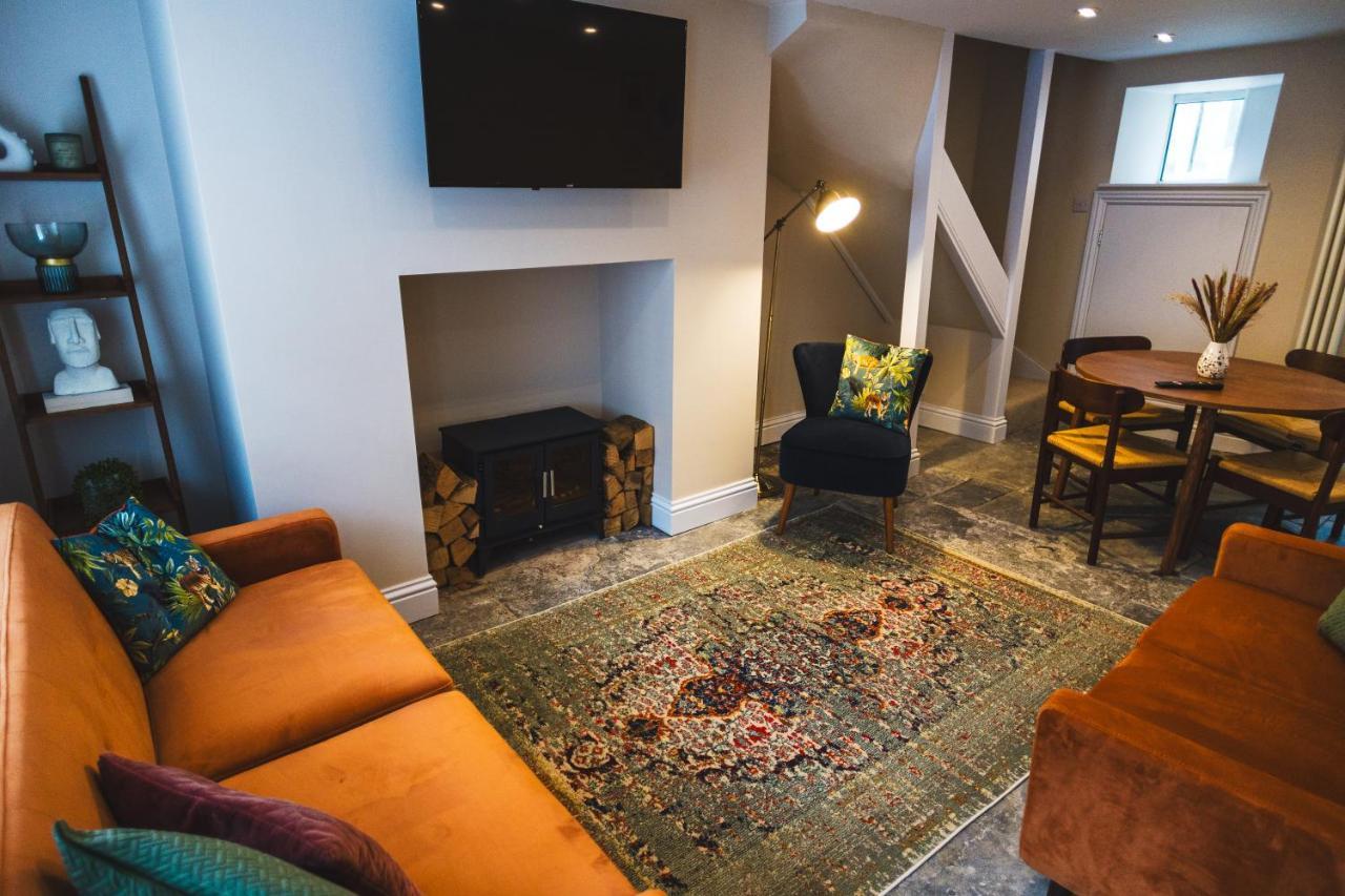 Cathys Cottage, Sun Trap Patio, Modern 3 Bed, Central, Parking Crewkerne Exterior foto