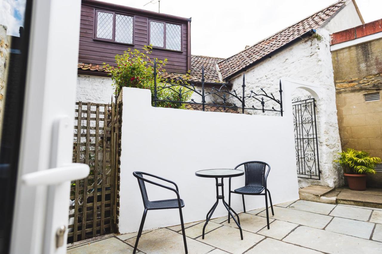 Cathys Cottage, Sun Trap Patio, Modern 3 Bed, Central, Parking Crewkerne Exterior foto