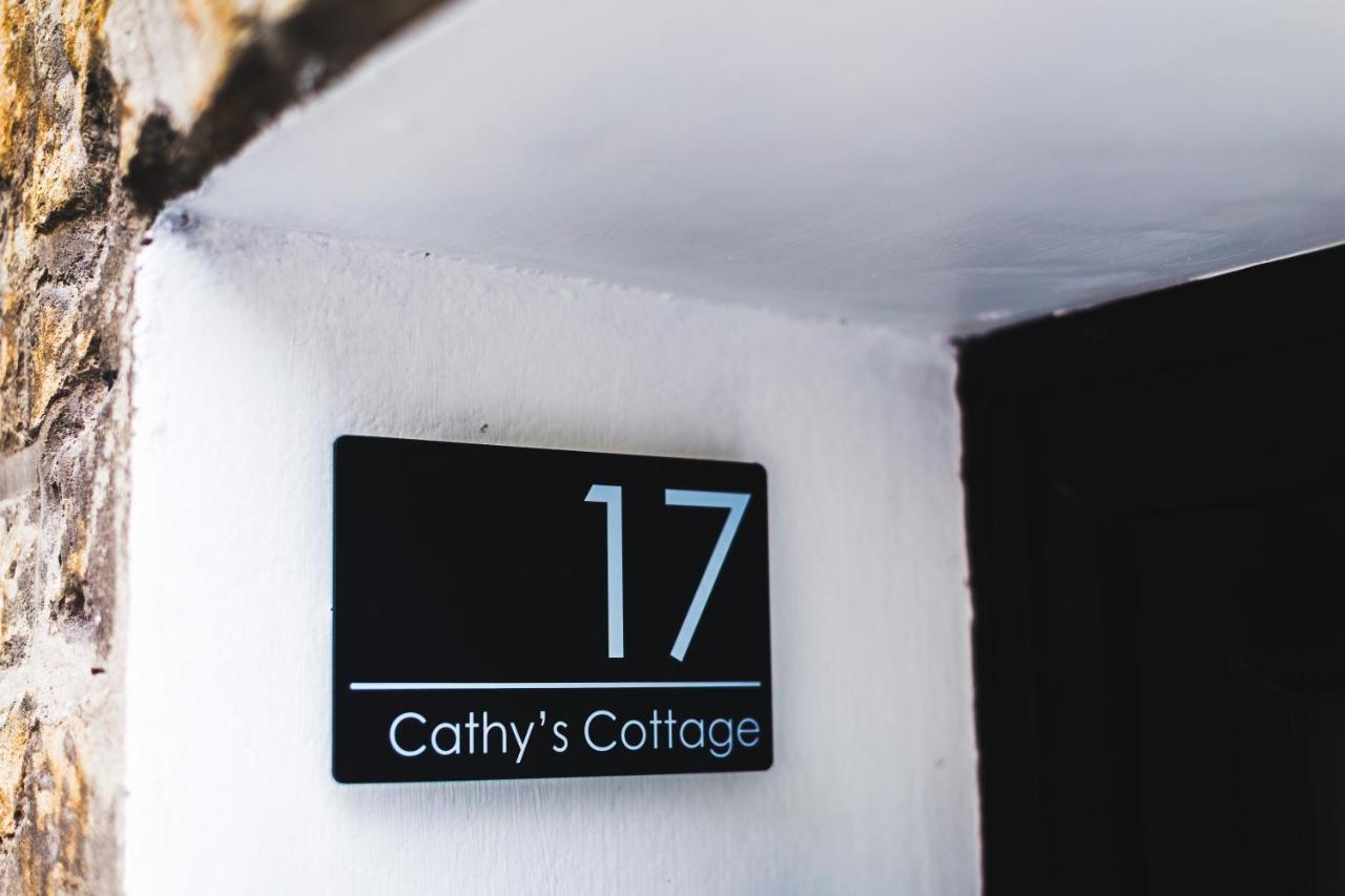 Cathys Cottage, Sun Trap Patio, Modern 3 Bed, Central, Parking Crewkerne Exterior foto